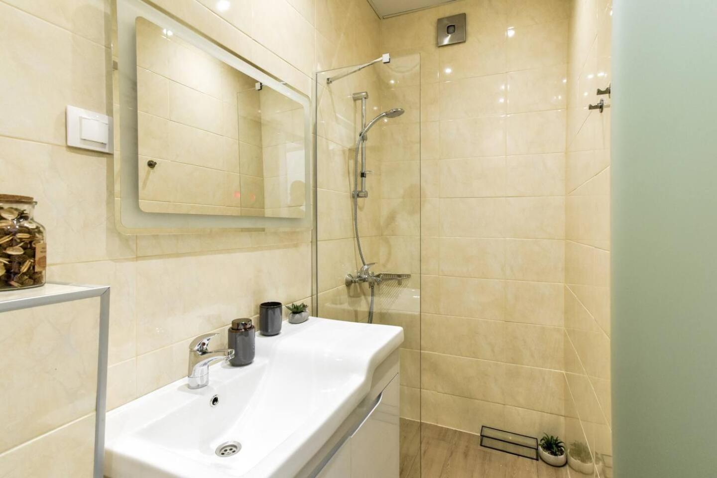 סופיה Duplex Condo Prime Location 2Bth 2 Studios מראה חיצוני תמונה