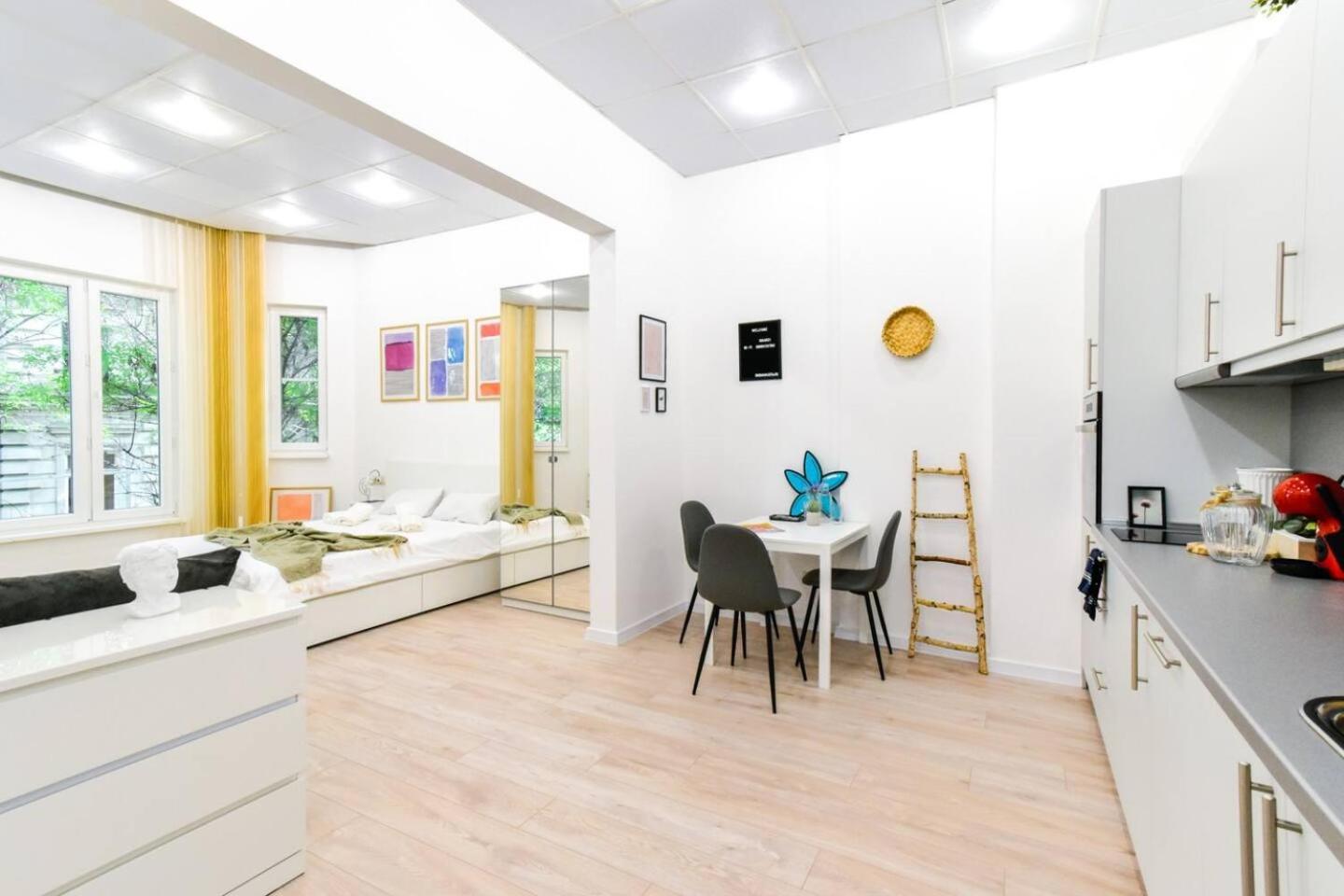 סופיה Duplex Condo Prime Location 2Bth 2 Studios מראה חיצוני תמונה